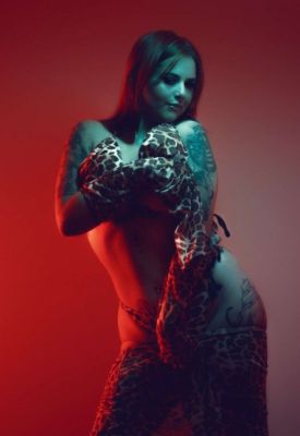 Escorts Services — River, 22