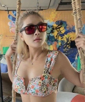 Mango, profile pictures