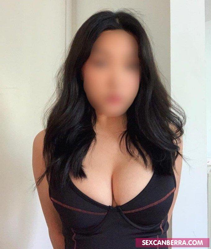 Call Girl Tina (21 age, Canberra)