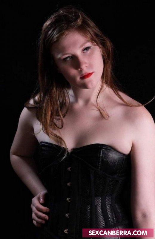 Call Girl Astrid (21 age, Canberra)