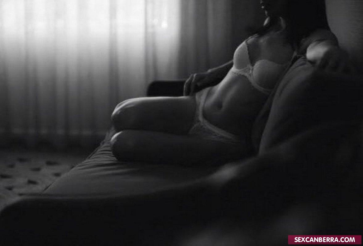 Call Girl Penelope Lilker (22 age, Canberra)